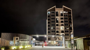 Zariff's Imperio Properties